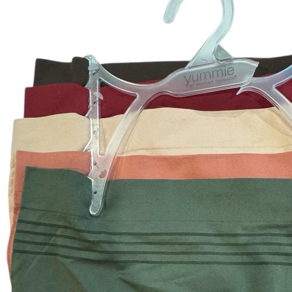 YUMMIE 5 Pack Solids Seamless Stretchy Comfy Tagfree Panties Briefs NWT Large - Picture 8 of 15